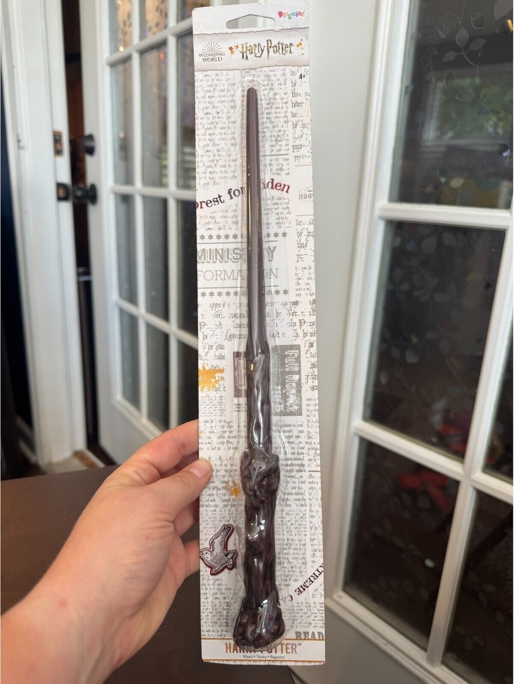 Wizarding World Harry Potter, 13.5 inch Spellbinding Harry Potter Magic Wand